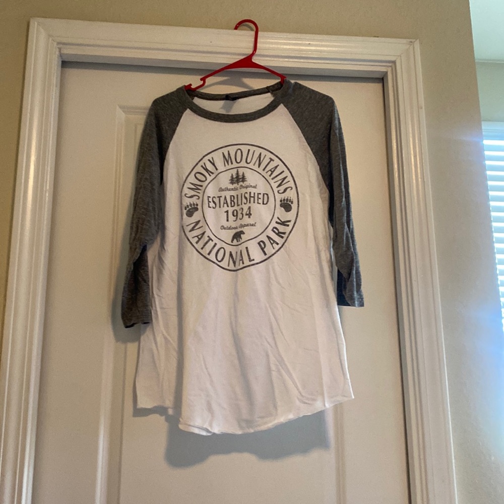 White & gray baseball tee